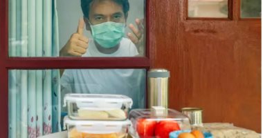 الطريقة الآمنة لتقديم الطعام للمصابين بفيروس كورونا في العزل المنزلى