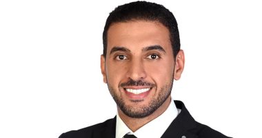 طبيب الأسنان د. مصطفى أسامة يحذر من تجميل الأسنان عن طريق البرد والتخشين