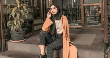 أزياء محجبات.. 4 نصائح و15 فكرة لتنسيق البنطلون الكاروهات مع الحجاب