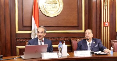 وزير الاتصالات: 60 خدمة على منصة مصر الرقمية و4 مليارات جنيه لتطوير البريد