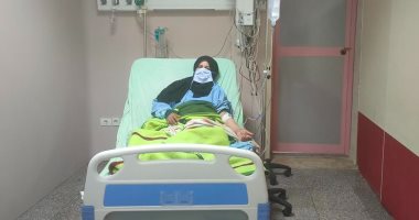 أم تتبرع بكليتها لإنقاذ حياة ابنها.. ومستشفى جامعة الزقازيق يعلن نجاح العملية (فيديو)