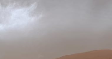 شاهد.. صور لسحب نادرة على ارتفاعات عالية فوق المريخ