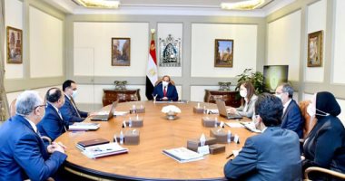 الرئيس السيسى يبحث البرنامج الوطنى للإصلاحات الهيكلية فى إطار استراتيجية "رؤية مصر 2030".. ويوجه بالاستمرار فى جهود الدولة الخاصة بهذه الإصلاحات ودعم التحول للاقتصاد الأخضر بالاعتماد على الطاقة النظيفة