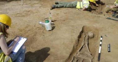 اكتشاف عمليات قطع لرؤوس رومانية فى مقابر بالمملكة المتحدة.. إعرف السبب