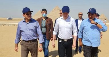 رئيس الوكالة الدولية لمكافحة المنشطات (وادا) يزور منطقة أهرامات الجيزة.. صور