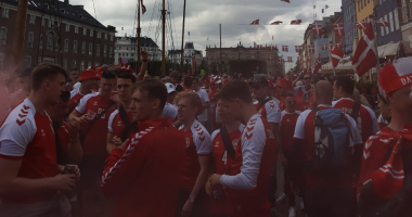 امم اوروبا.. جماهير الدنمارك تحتشد في كوبنهاجن لدعم منتخب بلادها ضد فنلندا