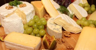 تعرف على القيمة الغذائية لأنواع الجبنة المختلفة وفوائدها لصحتك