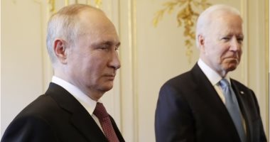 باريس: ماكرون اقترح عقد قمة بين بوتين وبايدن بشأن أوكرانيا وافق عليها الطرفان