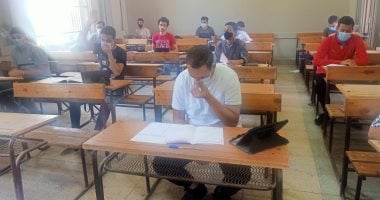 مراجعات الثانوية العامة.. دليلك الشامل لأسئلة مراجعة اللغة الإنجليزية