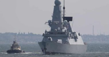 بعد تحذيرات روسيا.. وزير الدفاع البريطانى: سفننا الحربية ستدخل مياه القرم ثانية
