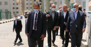 محافظ القاهرة يقود حملة لرفع الإشغالات بمشروع المحروسة.. صور