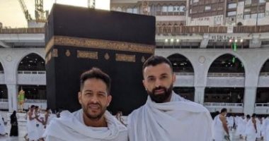 السعودية نيوز | 
                                            محمد حماقى يؤدى مناسك العمرة بعد حفله الغنائى فى السعودية.. صور
                                        