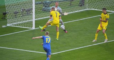 منتخب السويد يتعادل مع أوكرانيا 1 - 1 فى الشوط الأول بـ يورو 2020.. فيديو