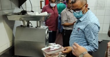 غلق 3 منشآت مخالفة وإعدام مواد غذائية غير صالحة فى حملة مسائية بالإسكندرية