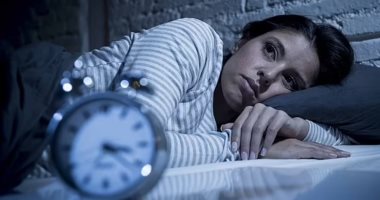 دراسة: المشى السريع يقلل الضرر الناجم عن قلة النوم لدى المصابين بالأرق