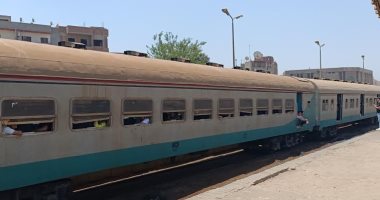 عودة حركة القطارات عقب رفع القطار على خط القاهرة- طنطا بمحطة منوف