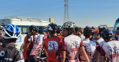 توزيع دراجات على الفائزين بالمهرجان الرياضى فى احتفالية 30 يونيو 