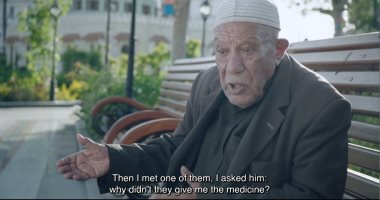 مواطن بالوثائقى "قرار شعب": الإخوان رفضوا صرف علاج لى بسبب صورة لجمال عبد الناصر.. فيديو