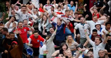 جماهير إنجلترا تشعل أجواء يورو 2020 باحتفالات صاخبة بعد الفوز على أوكرانيا