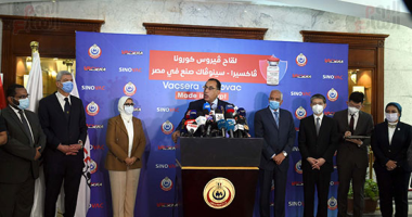 رئيس الوزراء: بصدد توقيع اتفاقيات لإنتاج 8 لقاحات مختلفة فى مصر