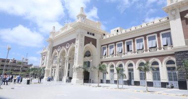 محطة الإسكندرية للسكك الحديدية تحفة أثرية تستعيد بريقها.. فيديو