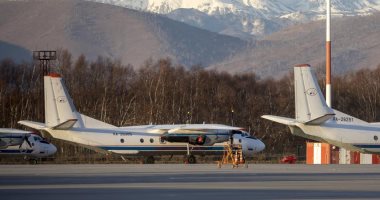 العثور على حطام الطائرة الروسية المفقودة.. ومصادر: اصطدمت بتل قبل هبوطها