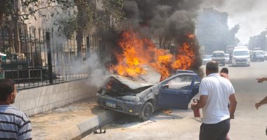 صورة إخماد حريق نشب بسيارة فى شارع الأهرام وآخر بقطعه أرض فضاء ببولاق الدكرور