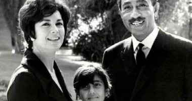 صور نادرة للسيدة جيهان السادات مع الرئيس الراحل وأبنائهما