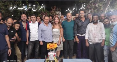 أحمد عز ومنة شلبى يحتفلان بانتهاء تصوير "الجريمة".. صور 