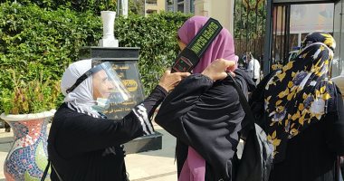 تفتيش بالعصا الإلكترونية وكشف حرارى بلجان الثانوية العامة بمصر الجديدة