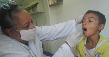 محافظ بنى سويف: الكشف وتوفير العلاج بالمجان لـ1300 مواطن بقافلة طبية بالفشن
