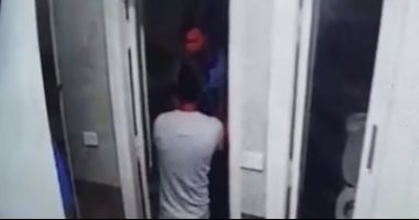 صورة القبض على موظف بجمعية للأيتام تعدى على معاق بالضرب داخل حمام بالمنوفية