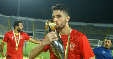 3 لاعبين قادرون على تعويض غياب طاهر محمد طاهر عن الأهلى فى مباريات الدورى