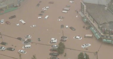 فيضانات عارمة تضرب مقاطعة هنان بالصين بعد انهيار سد مدينة تشنجتشو.. ألبوم صور