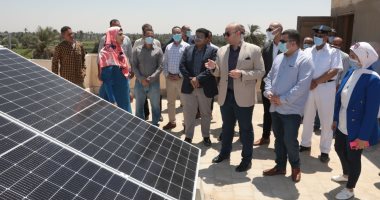 محافظ بنى سويف يدشن 6 محطات لتوليد الكهرباء من الطاقة الشمسية بالوحدات المحلية