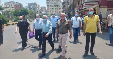 محافظ بورسعيد يطالب بالالتزام بالمساحات المقررة ورفع الاشغالات من الطريق