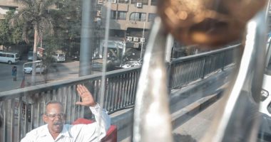 جمهور الأهلى يتفاعل مع كأس أفريقيا العاشرة فى شوارع القاهرة.. صور
