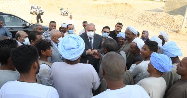 محافظ قنا يوجه بتوفير المياه الصالحة للشرب بقرية كرم عمران 