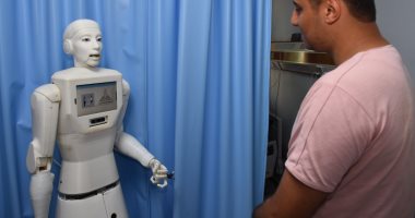 "شمس" ممرضة آلية تتحدث العربية وتسجل بيانات المريض أحدث ابتكار لجامعة عين شمس