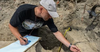 اكتشاف 30 مقبرة تعود للعصر البرونزى المتأخر فى روسيا