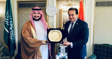 التعليم العالى تبحث مع الأمير عبدالعزيز بن طلال دعم آليات التعاون