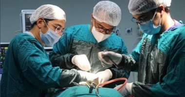مستشفى سوهاج الجامعى يجرى جراحة نادرة لإنقاذ فتاة من الإصابة بالشلل الرباعى