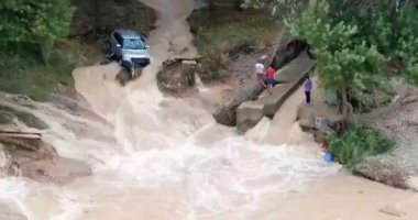 أخبار – اليابان تحذر من مواطنيها من الفيضانات والانهيارات الطينية