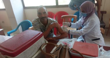 محافظ أسيوط: فرق طبية لتطعيم العاملين بالوحدة المحلية لحى غرب ضد فيروس كورونا