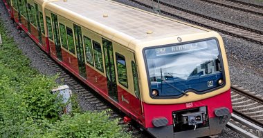 حركة القطارات تتوقف فى ألمانيا بعد إضراب جديد للسائقين 
