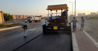 محافظ بورسعيد: قرب الانتهاء من أعمال رصف الطرق بالمنطقة الصناعية.. صور