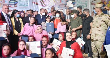 وزيرة الثقافة ومحافظ أسيوط يشهدان ختام فعاليات مبادرة "حياة كريمة" بساحل سليم