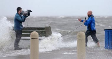 إعصار إيدا يضرب الولايات المتحدة وبايدن يطالب بإغاثة عاجلة للمناطق المنكوبة