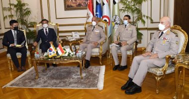وزير الدفاع يلتقى نظيره بجمهورية كوريا الجنوبية خلال زيارته الرسمية لمصر.. فيديو وصور