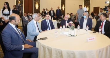 محافظ بورسعيد يشهد انطلاق المؤتمر الاقتصادي لمشروعات العاصمة الإدارية